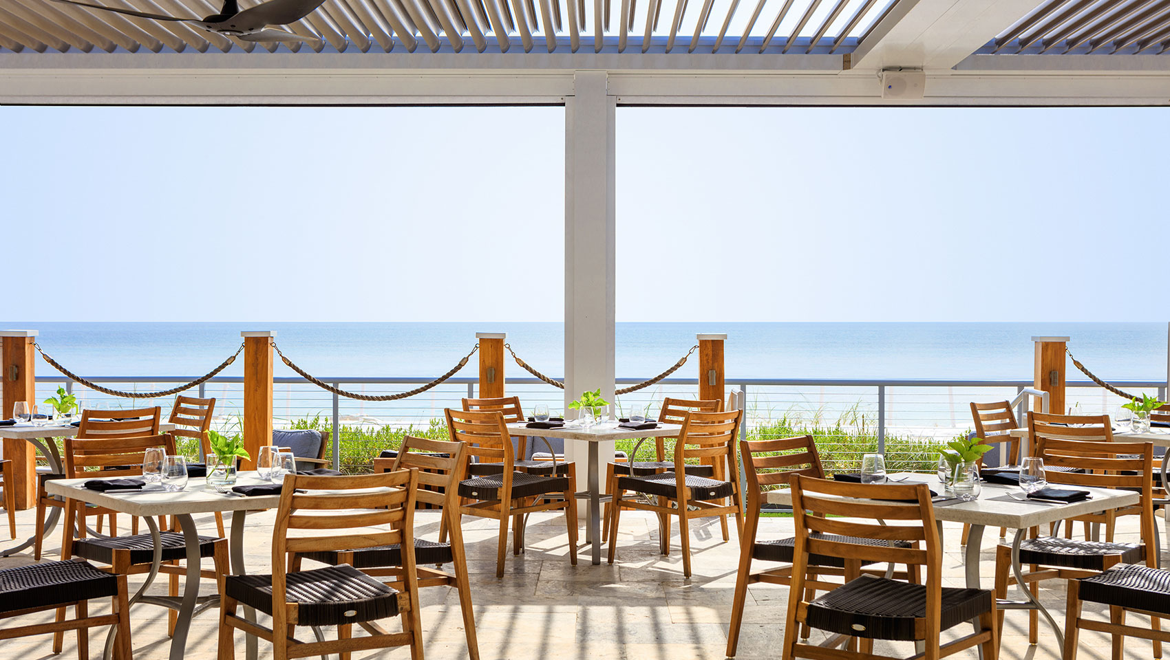 Oceanfront dining at Heaton’s Reef