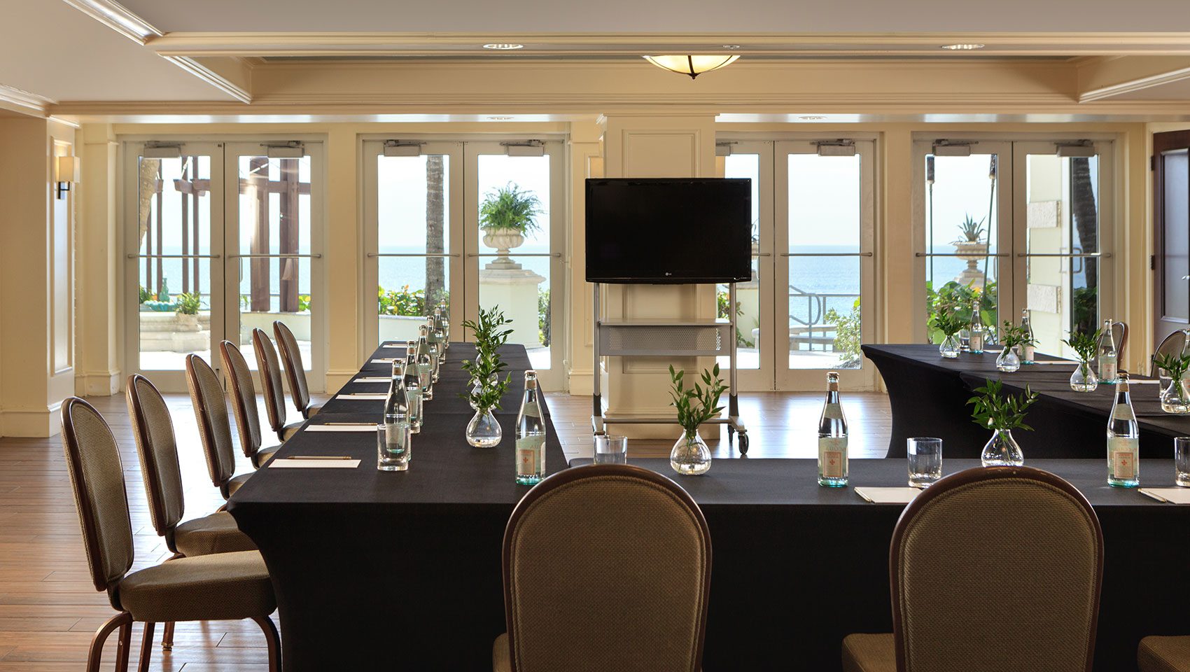 vero beach conference room u-shape