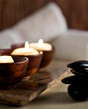 Spa Candle and warm rocks